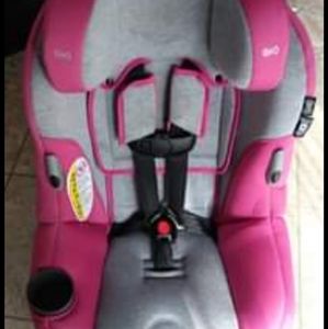 Brand NEW Maxi Cosi pria 85 convertible carseat